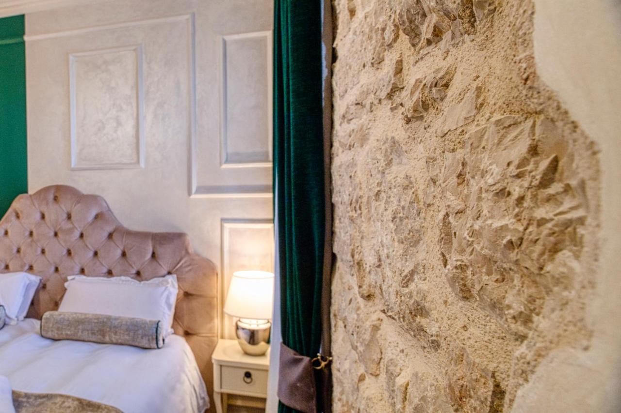 Riva Palace - Design Rooms ซาดาร์ ภายนอก รูปภาพ