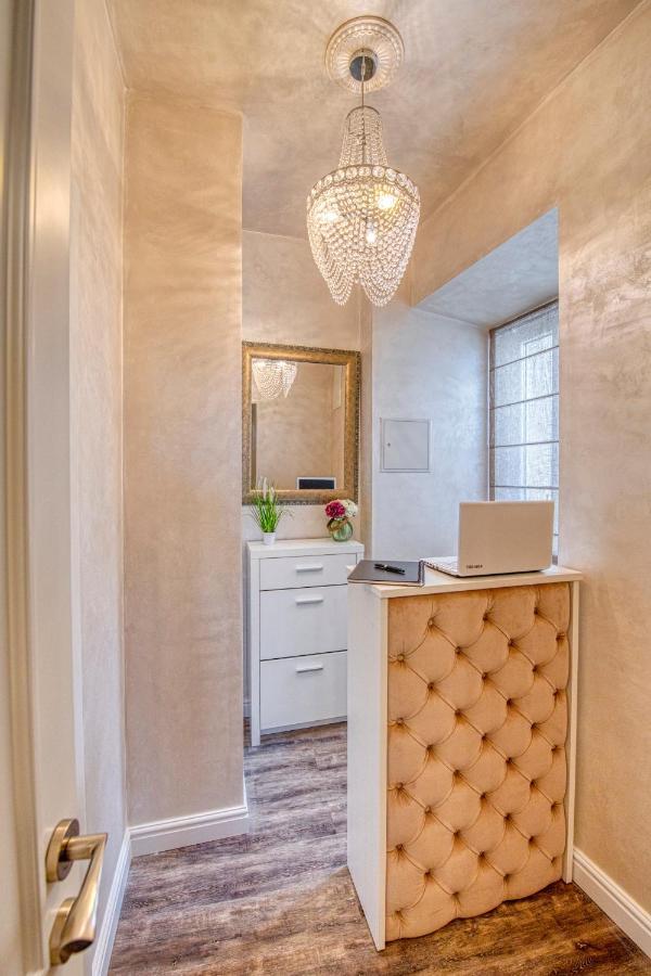Riva Palace - Design Rooms ซาดาร์ ภายนอก รูปภาพ